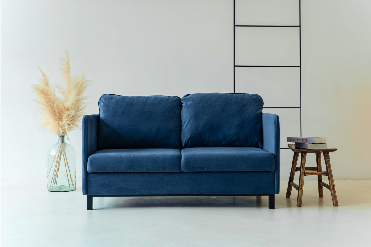 Синий диван Brendoss 900 — 36 990* рублей. Код для поиска на сайте Home24 — 780591.