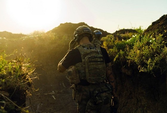    Солдаты ВСУ в зоне боевых действий