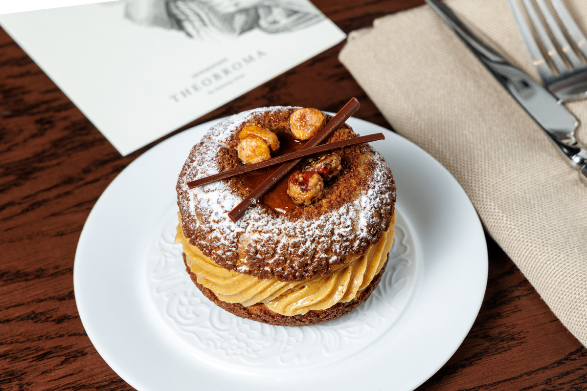 Пирожное "Пари Брест" в ресторане THEOBROMA