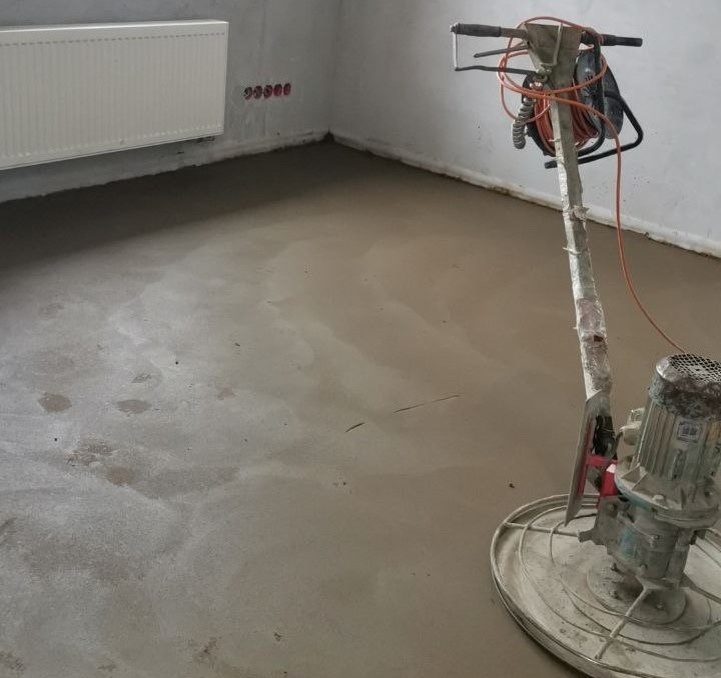 Полусухая стяжка в квартире, Московская область