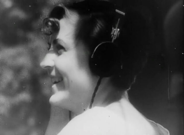 Фрагмент из кинофильма Дзиги Вертова «Энтузиазм. Симфония Донбасса»