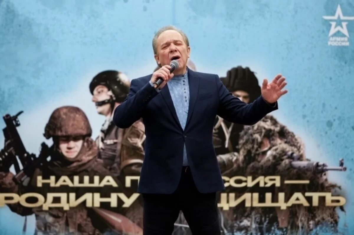    Артист Девятов посетил Единый пункт отбора на военную службу в Москве