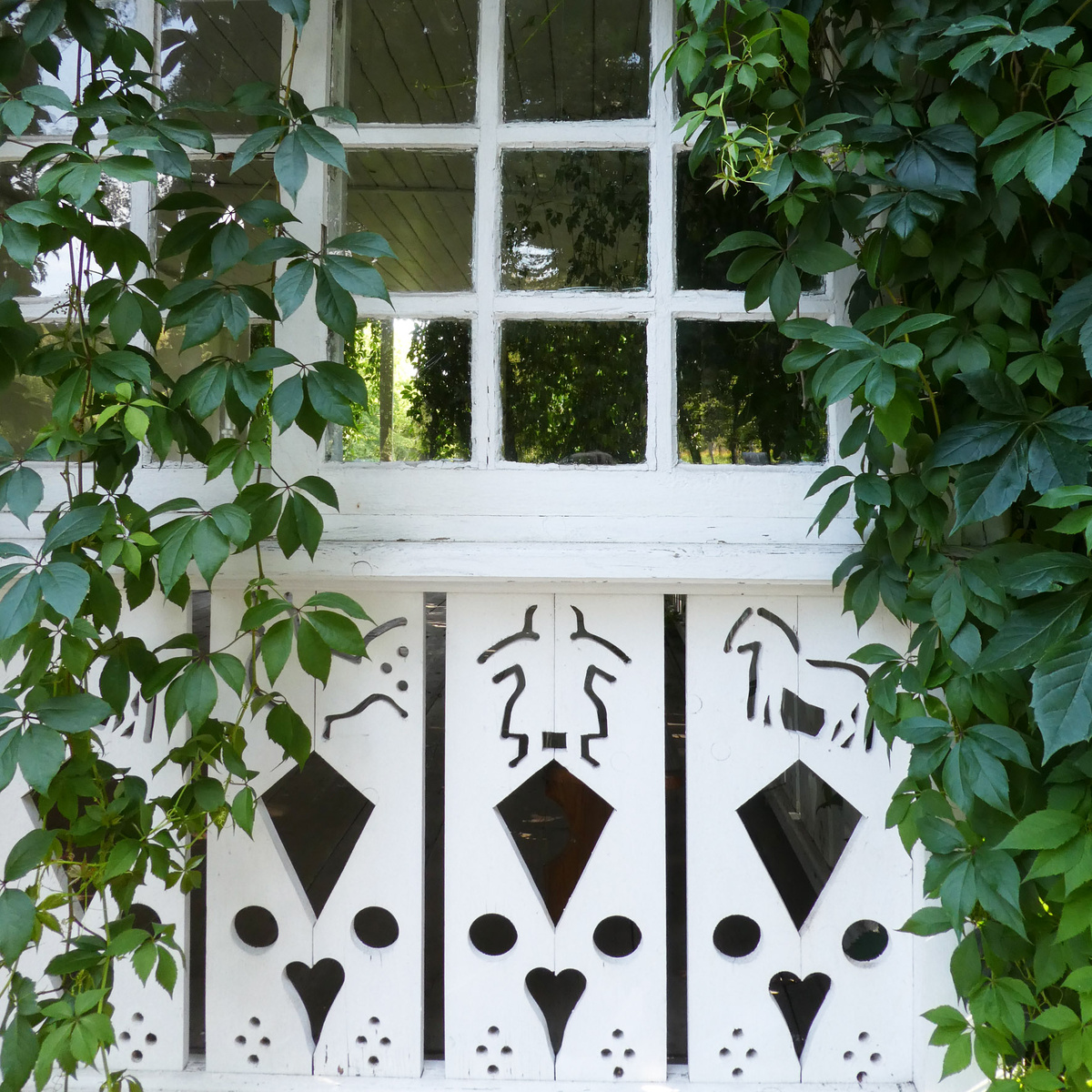 Ясная Поляна. Крыльцо «Дома Толстого». Фото автора.