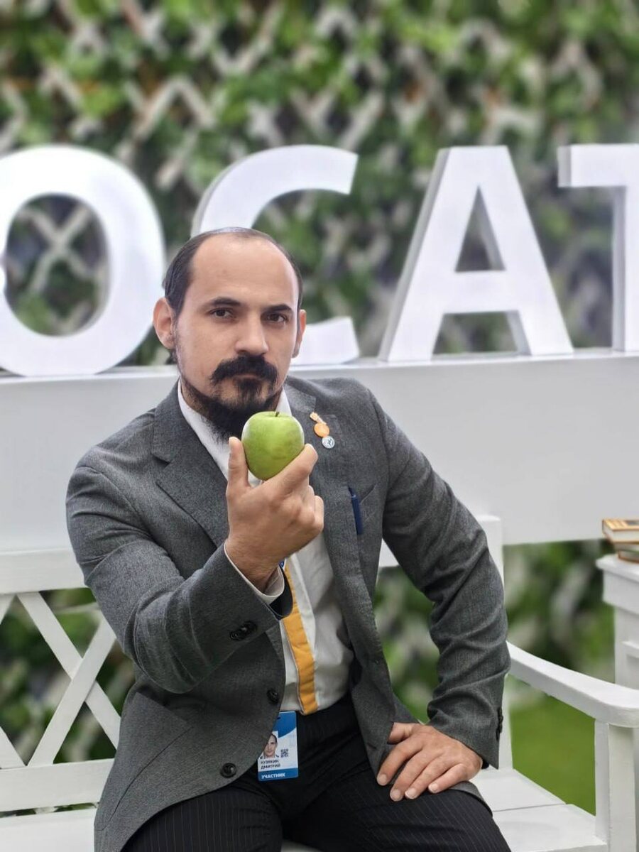  📷    За победу – на Северный полюс. Педагог из Оренбурга вышел в финал конкурса «Атомный урок» Белов Михаил Александрович