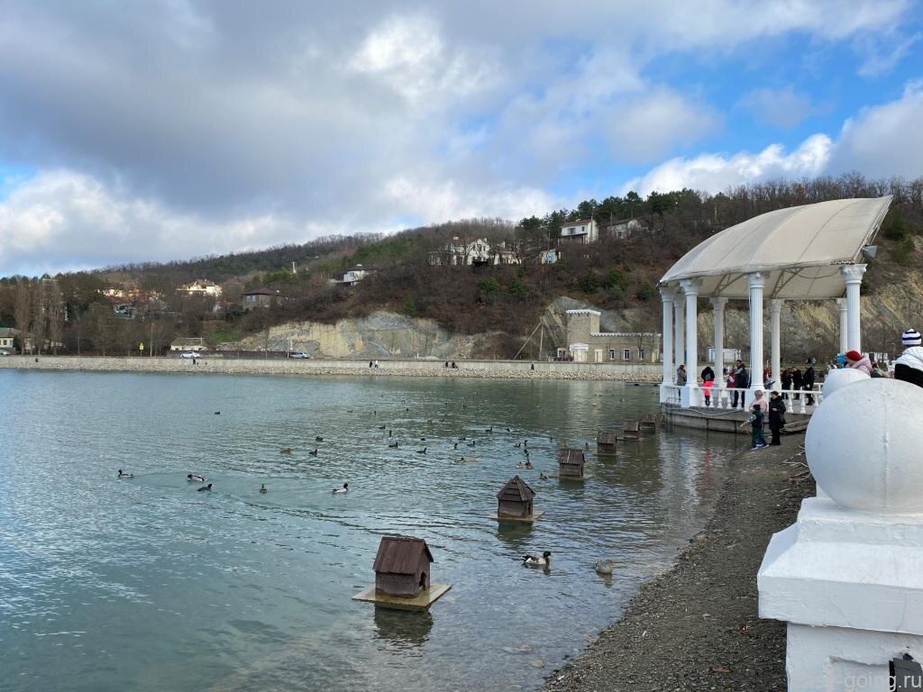 Абрау-Дюрсо в январе