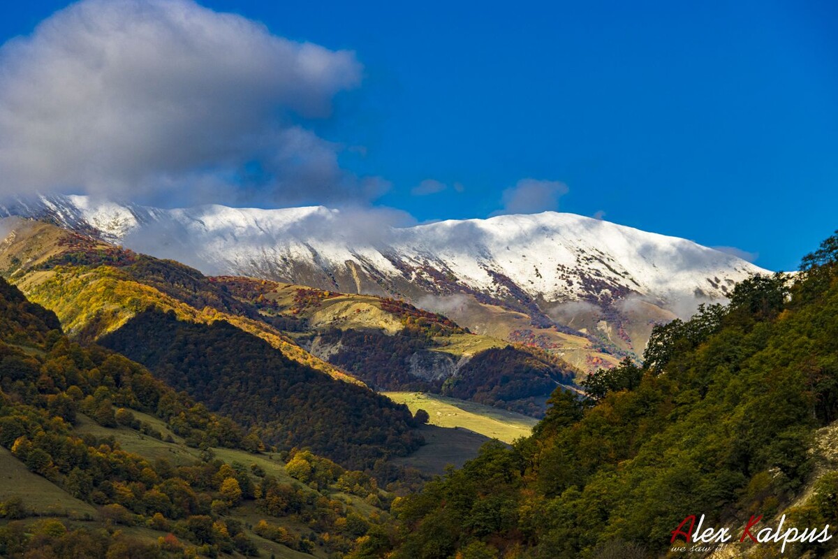 Ранняя осень на дороге к Крестовому перевалу