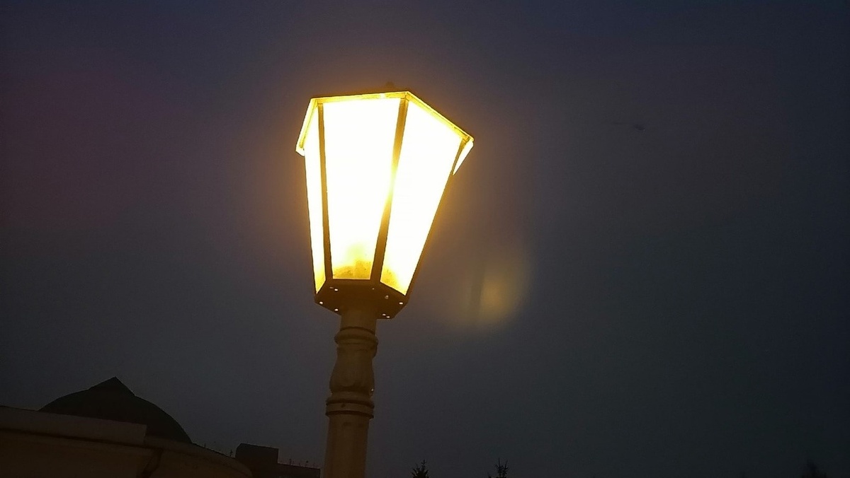     На некоторых улицах Курска произошло отключение электричества