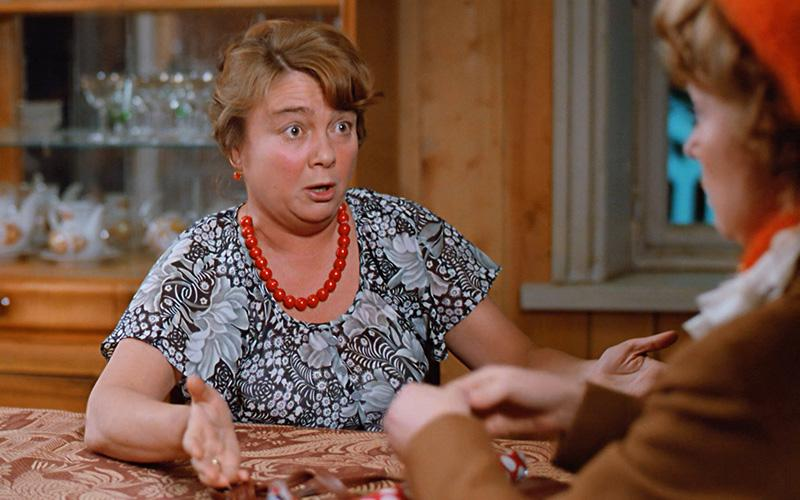 Кадр из кинофильма «Любовь и голуби»