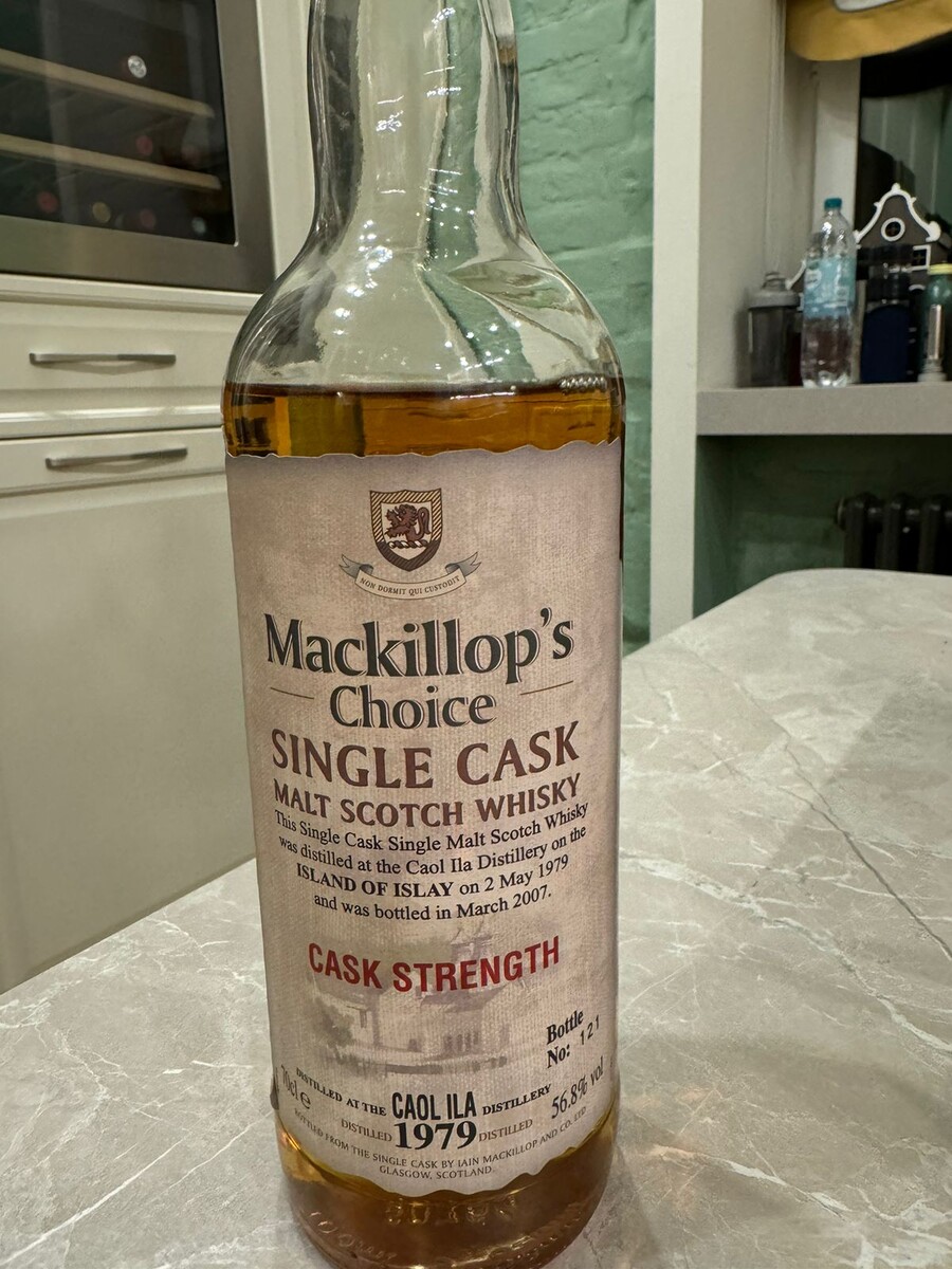 Фото сделано хозяином бутылки