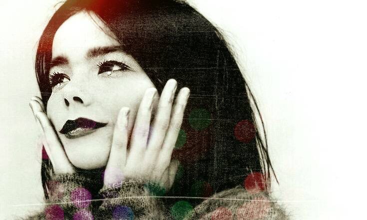 Певица и актриса Бьёрк Гвюдмюндсдо́уттир