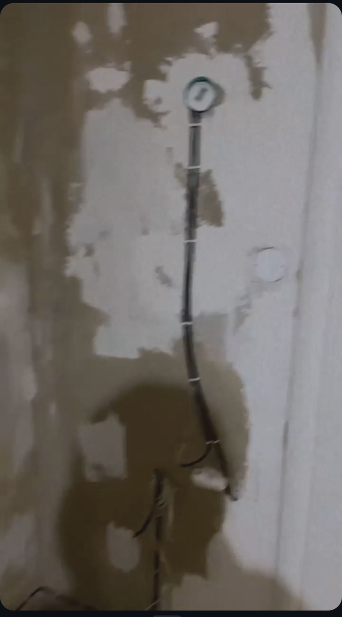 Фото плохого качества, т.к. это скриншоты из видео, которые я снимала