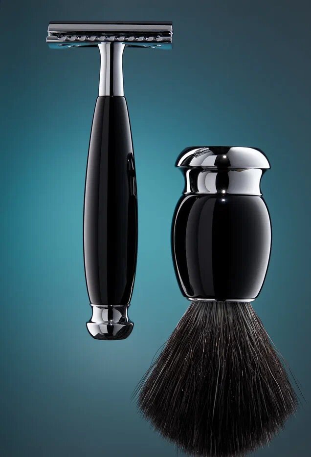 Т-образная бритва и помазок MUEHLE VIVO, доступны на britvology.ru