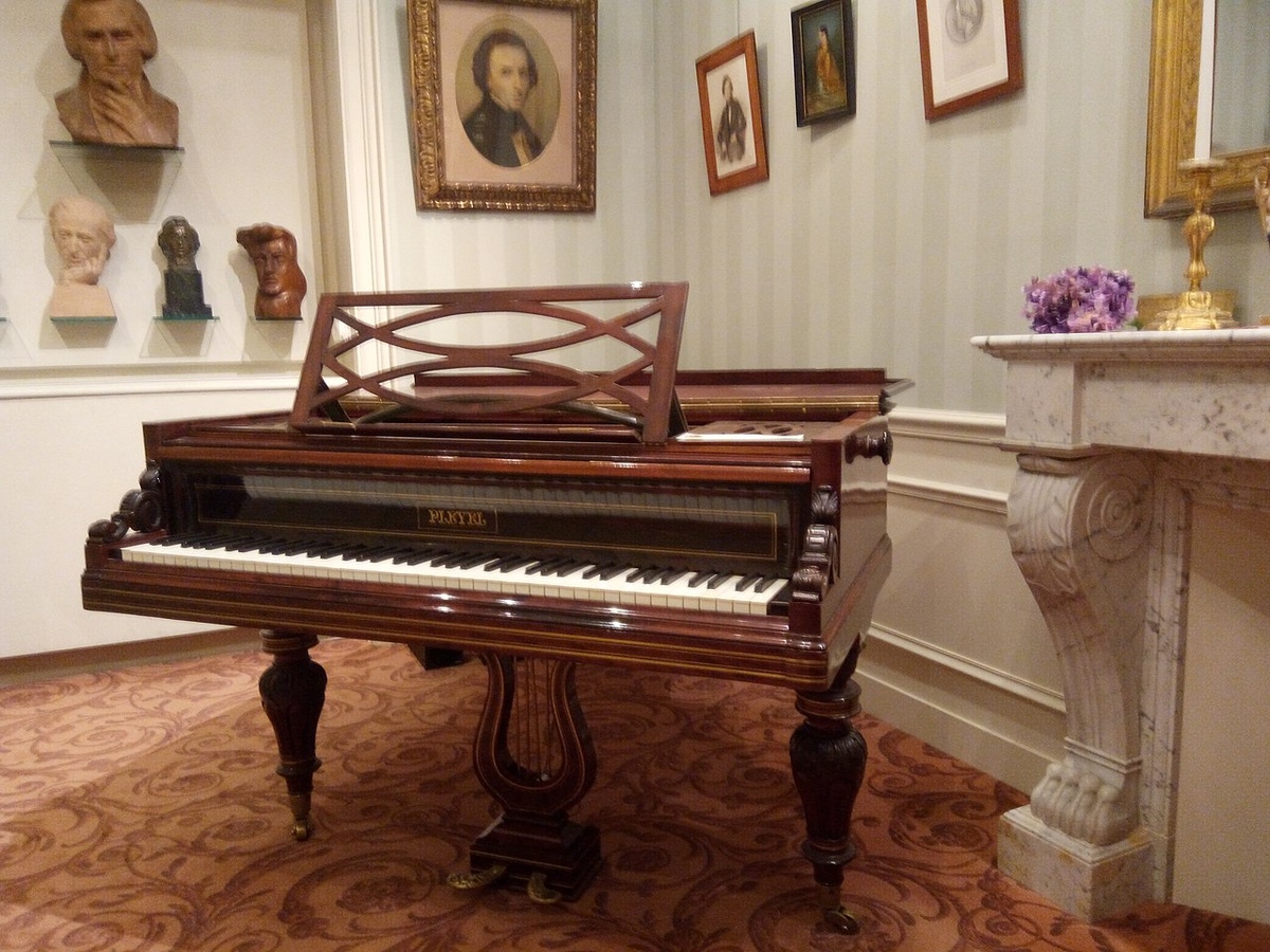     Pleyel.