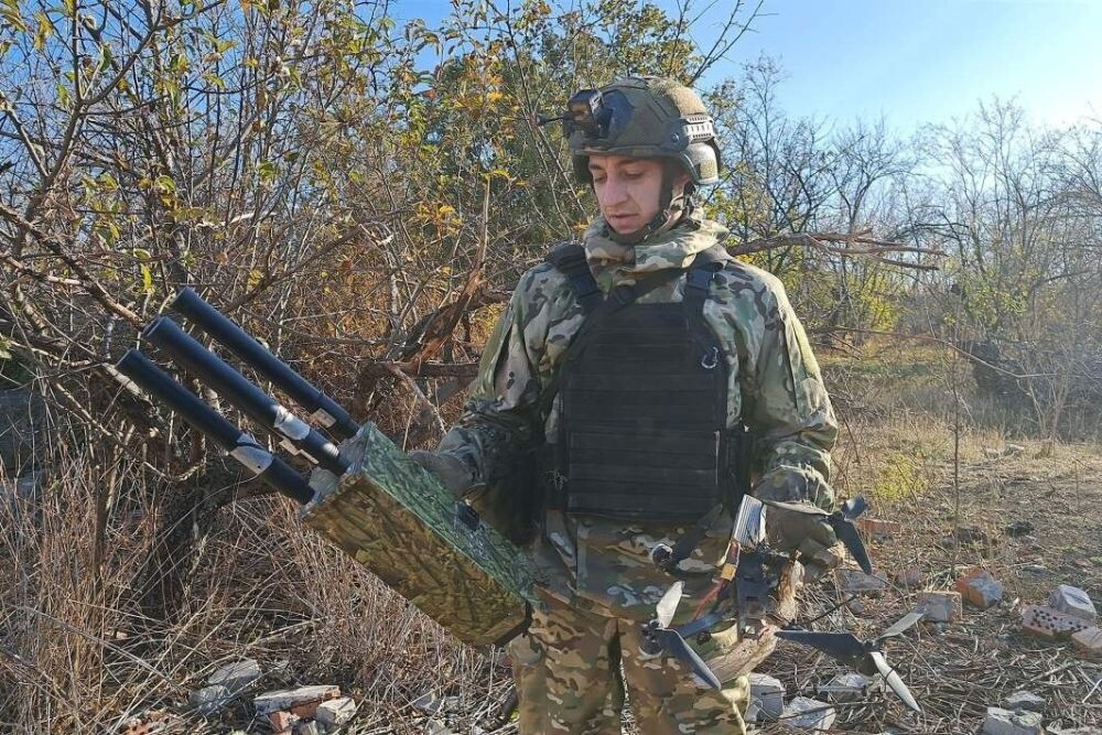 Артиллерия расчищает путь пехоте под Курахово, источник – Телеграм-канал Военкор Астрахань