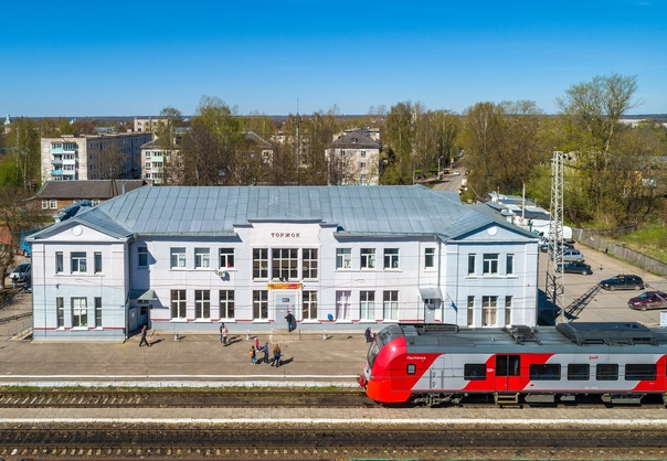 Торжок. Фото с сайта https://sport4.ru/blog/post/vokzal-v-torzhke. Взято с Яндекс.Картинки