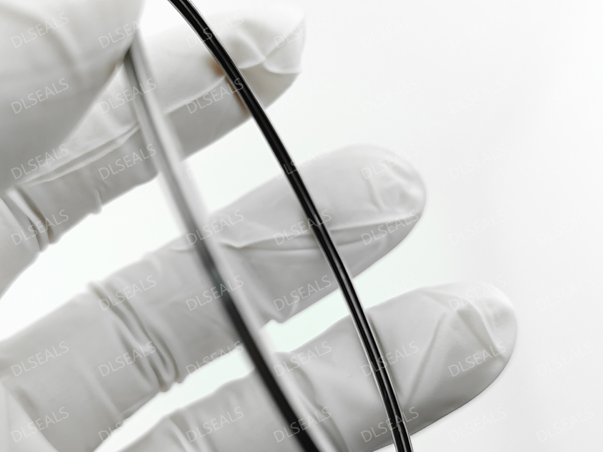 Металлическое С-образное кольцо