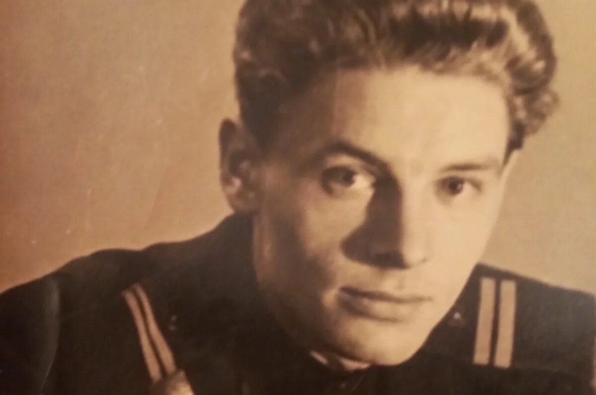    Анатолий Поляничко и есть тот самый пропавший сын маршала Блюхера - Василин Васильевич Блюхер?