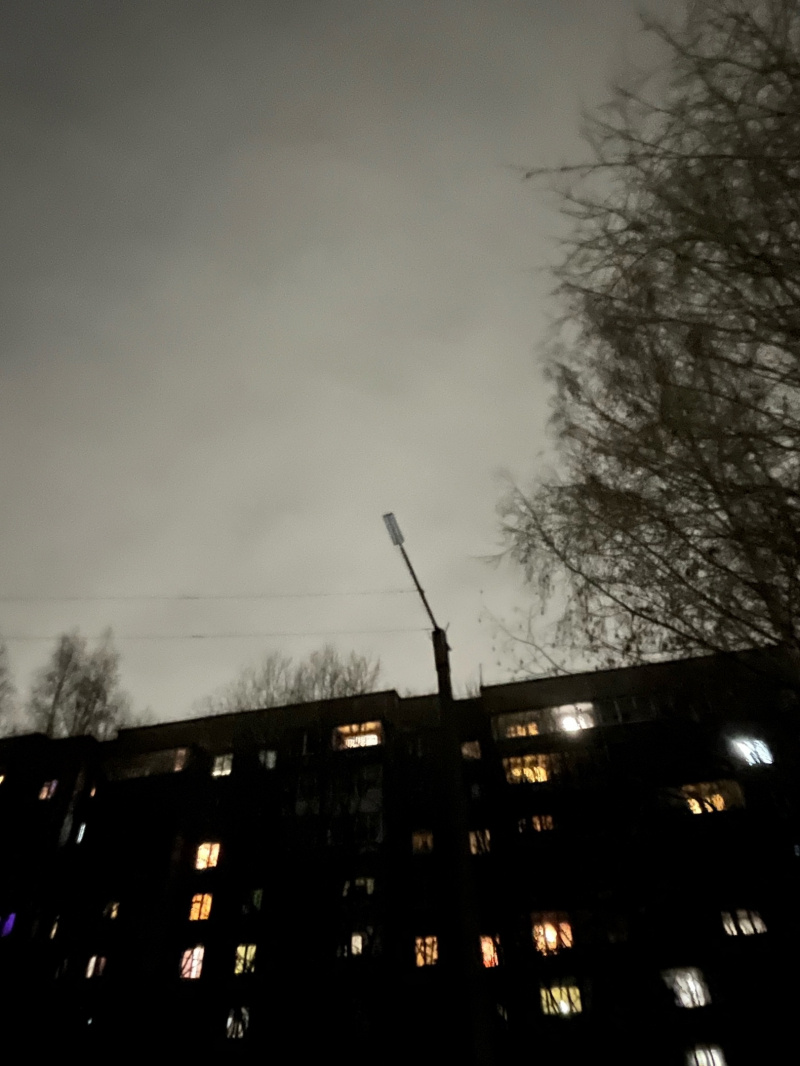    Хоть глаз выколи: Двор в Петрозаводске погрузился во мракпаблик «Кукковка.РФ»