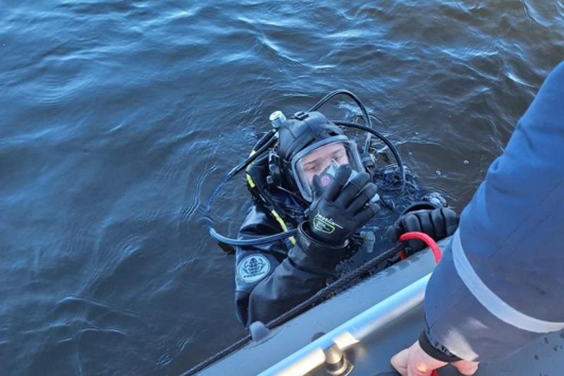    Поисково-спасательная служба / В Верхнеуральском водохранилище рыбак пропал из лодки, его ищут вторую неделю