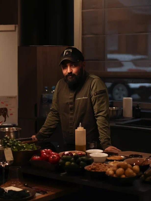 Шеф-повар - Михаил Аракелов