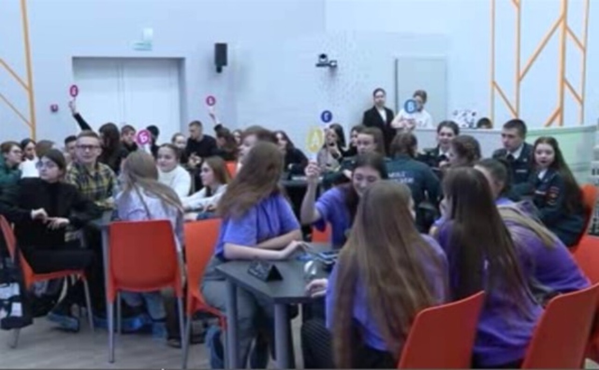    Курские ССУЗы приняли участие в интеллектуальной игре "Адреналин"