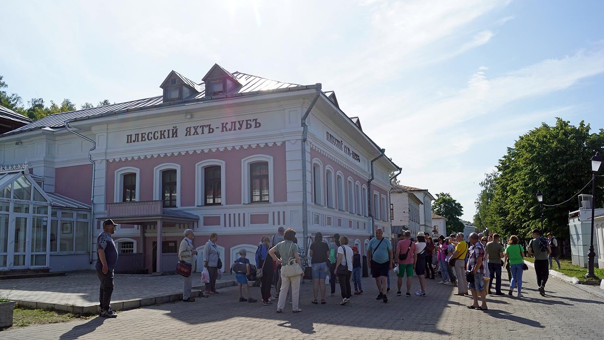 Тот самый ресторан "Яхт-клуб", в котором побывал Дмитрий Медведев