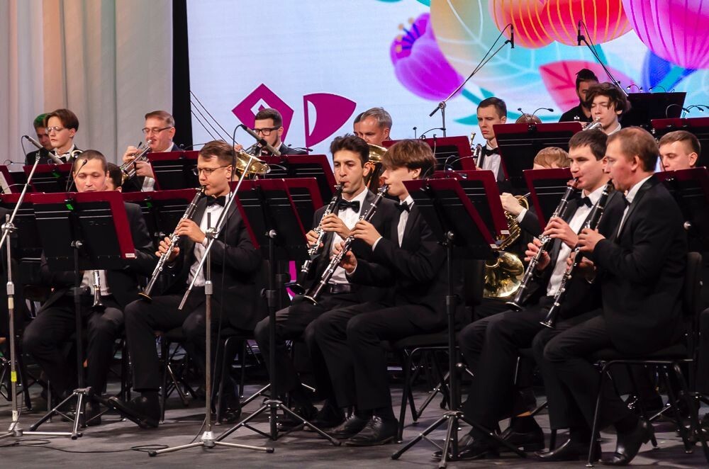    Ростовчанкам вручили награды в честь Дня матери