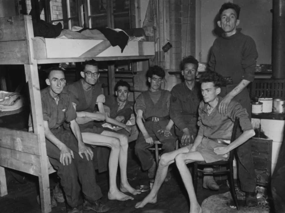 Фото военнопленных из японских лагерей (архивное фото)