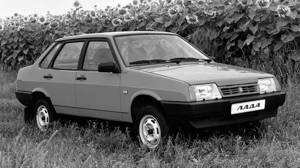 ВАЗ-21099