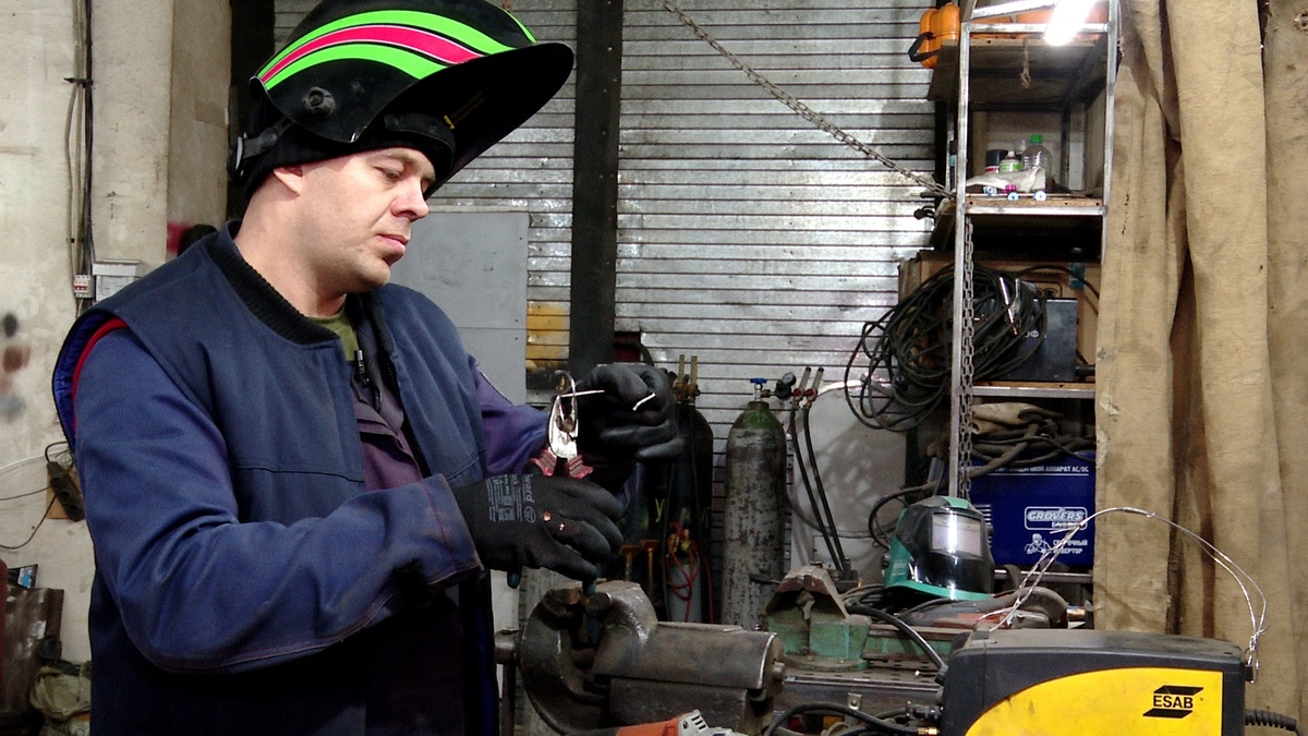 Станислав Черновасиленко создаёт скульптуры из металла
