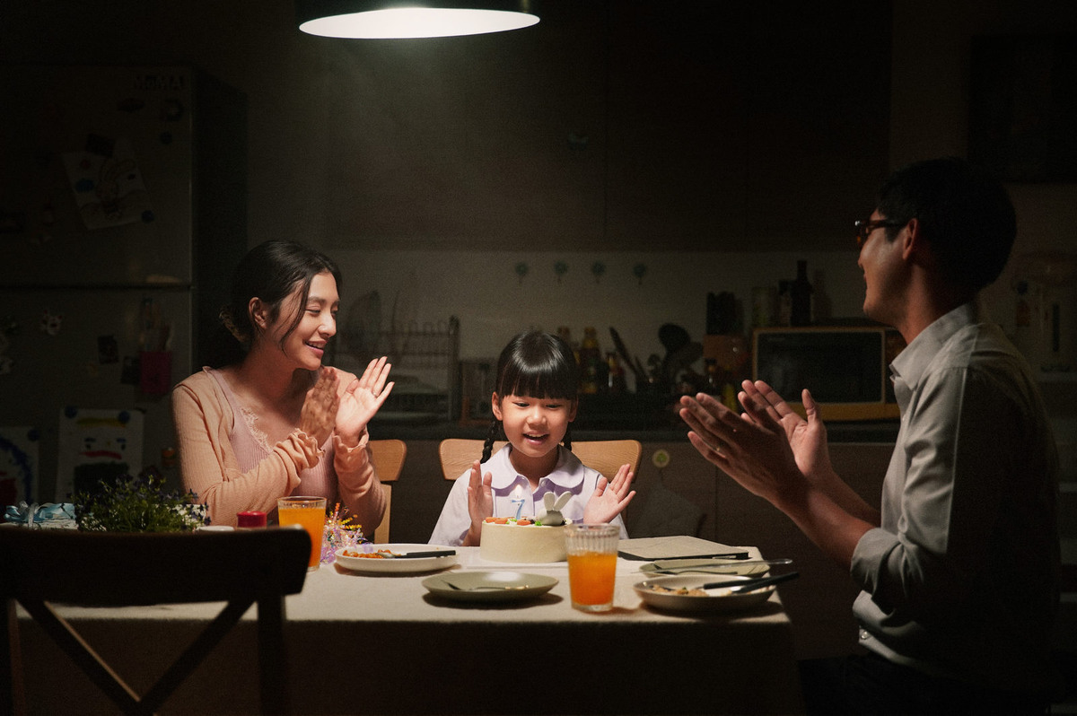 Нинг, Квин и ИН - счастливая семья, день рождения Ин