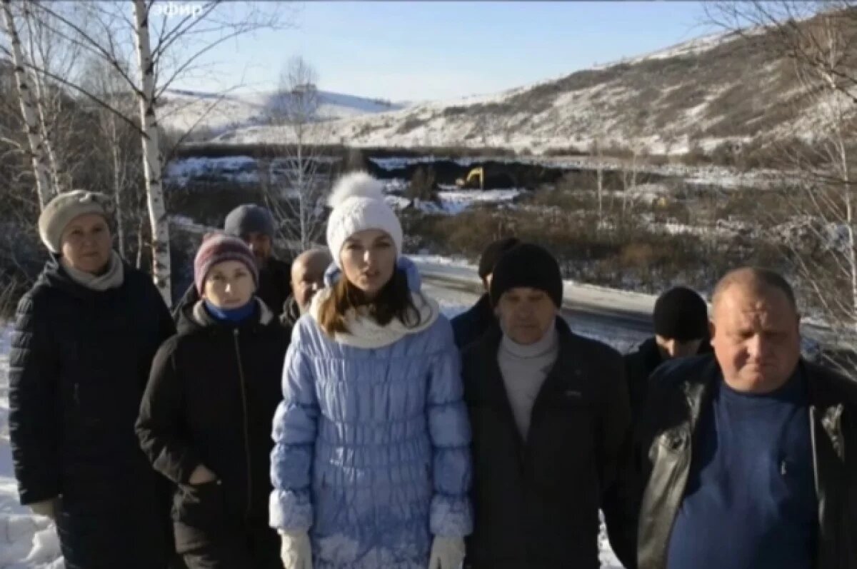    Жители Солонешенского района обратились на прямую линию губернатора Алтайского края.