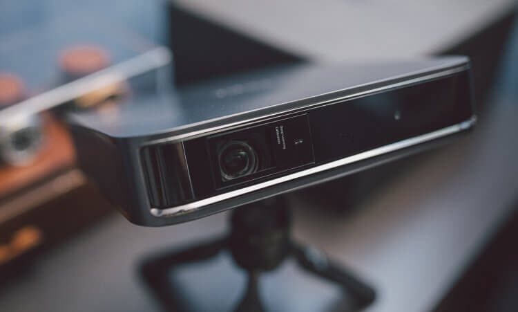    Dangbei Atom — отличный пример проектора для дома. Фото: Neowin