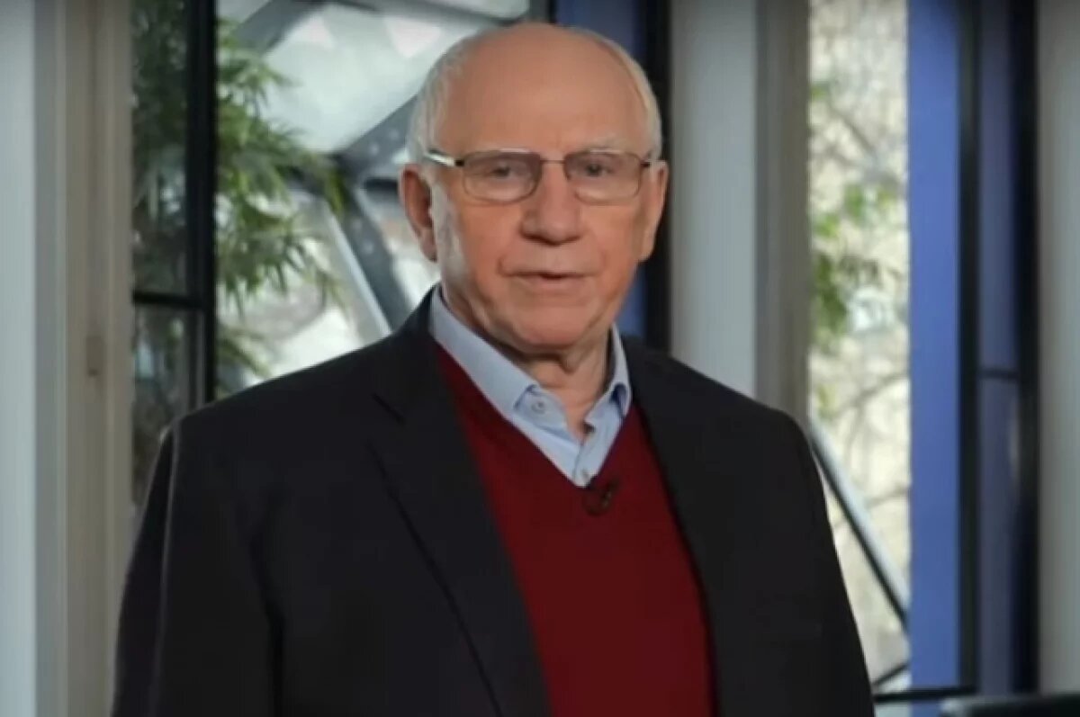    Актёр Баринов заступился за сына Светличной после его слов о смерти матери