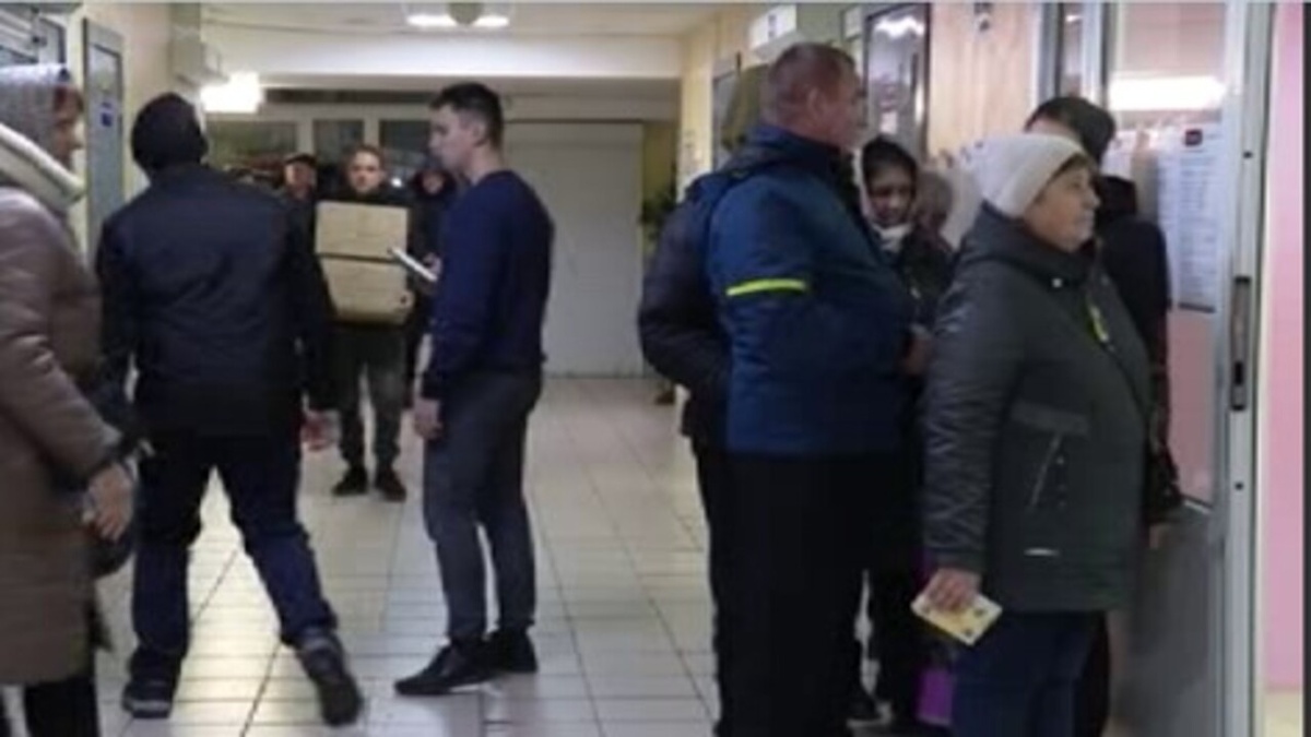    Ежедневно около 1500 жителей приграничья обращаются в пункт гумпомощи на Центральном рынке Курска