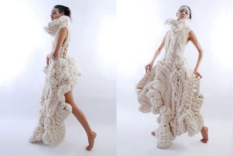 Это же платье, но уже в других ракурсах. Источник фото: Pinterest