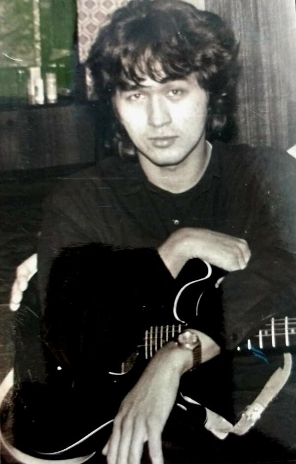 Виктор Цой в Н.Тагиле. 14.11.1989 года. фото из архива Ю. Белишкина