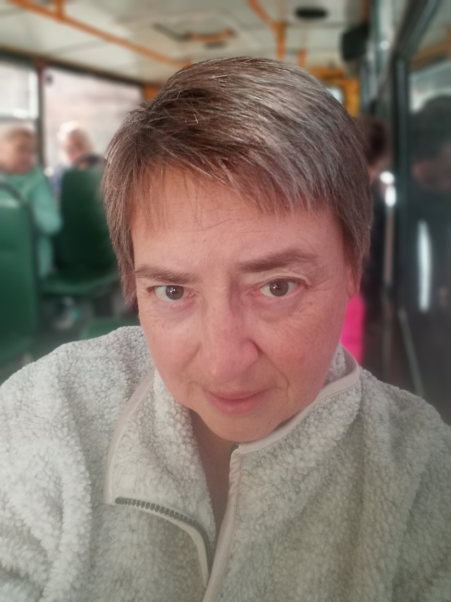 Это я в автобусе