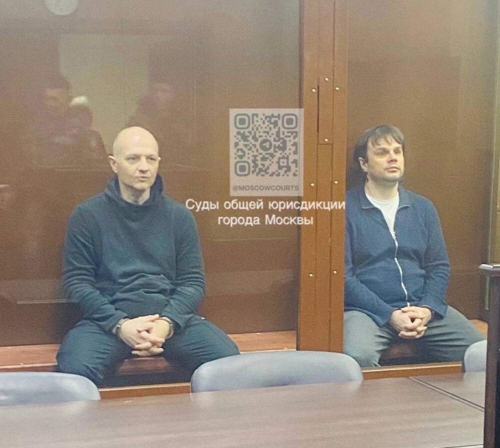    Владимир Лавленцев (слева) и Игорь Забиран в зале суда. Фото: Официальный портал судов общей юрисдикции Москвы