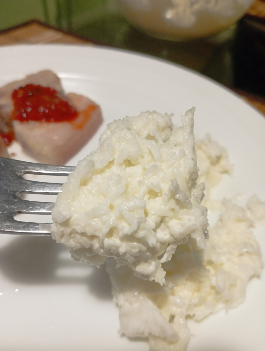 Салат из дайкона. Я и забыла, как я раньше любила этот редис. 