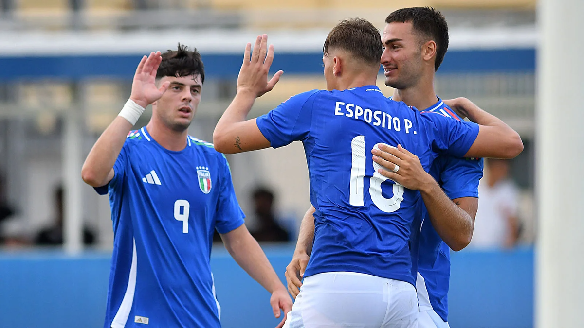 Игроки команды Сан-Марино (Фото Massimo Insabato / Mondadori Portfolio via Getty Images)