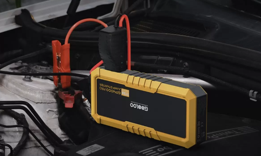 Пусковое устройство GOOLOO GP4000PRO:надежный помощник в дороге