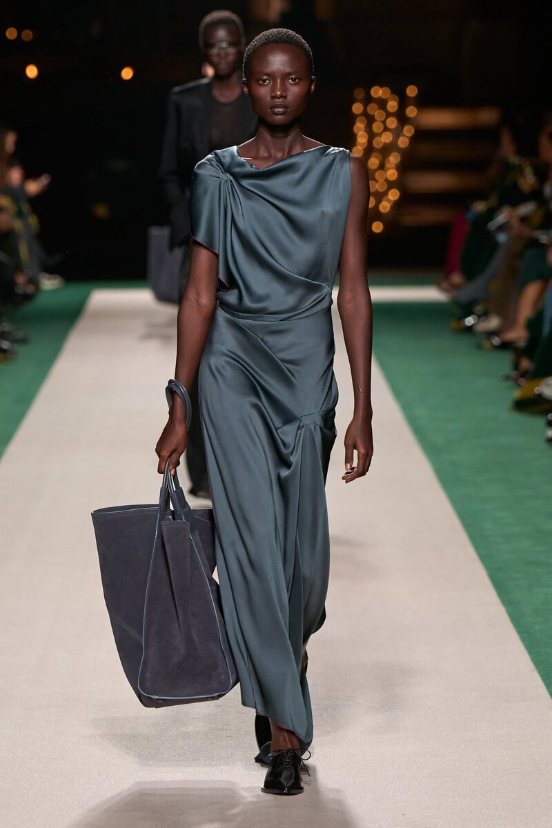Victoria Beckham Spring 2025
