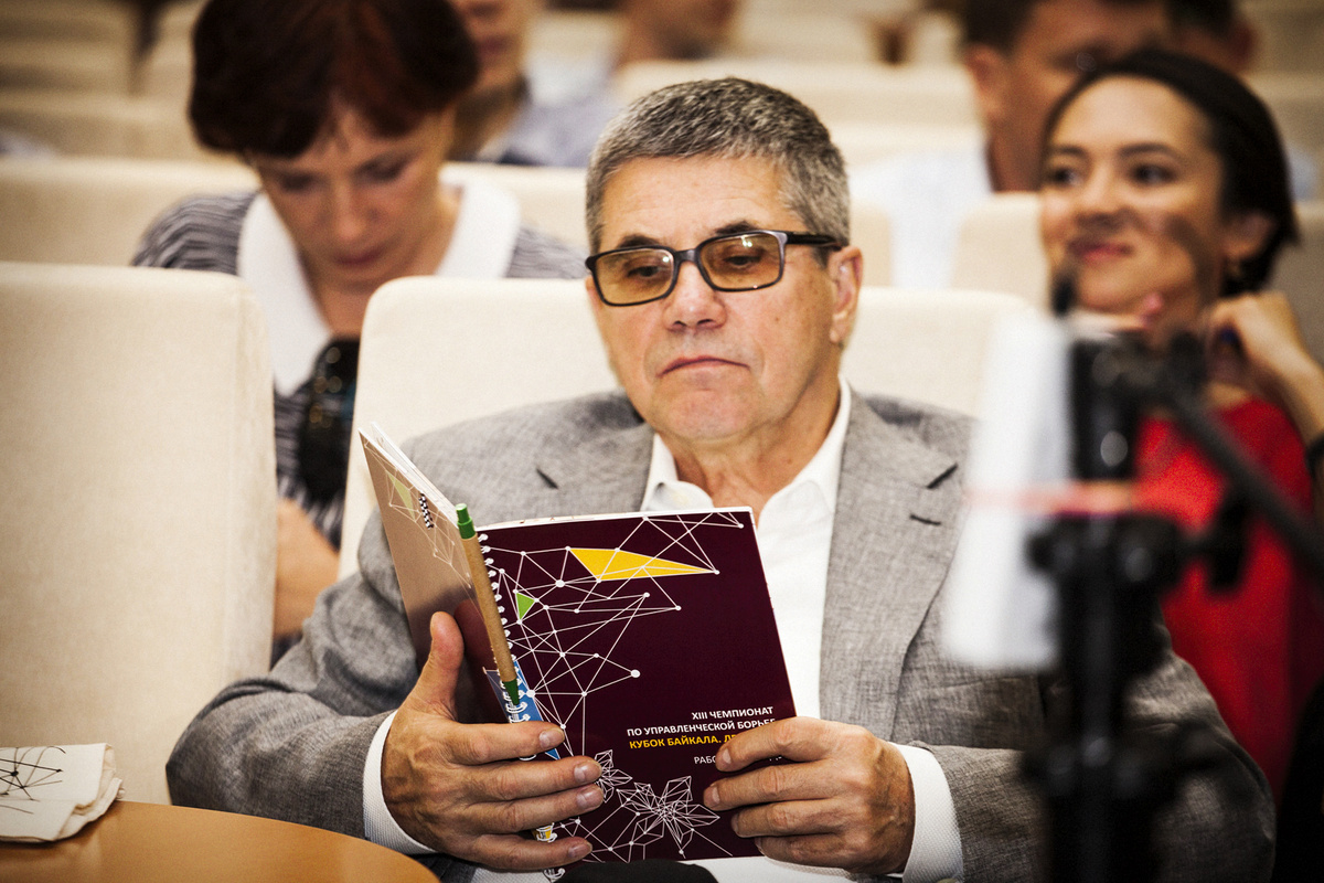 Владимир Тарасов