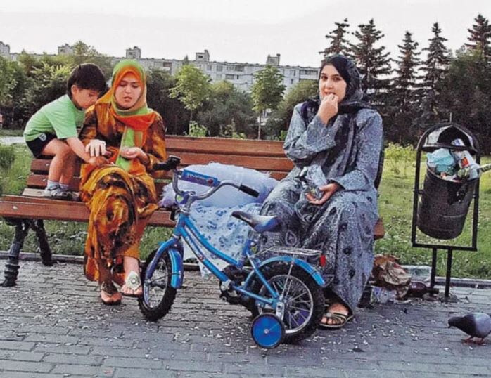 На бульваре (иллюстрация из открытых источников)