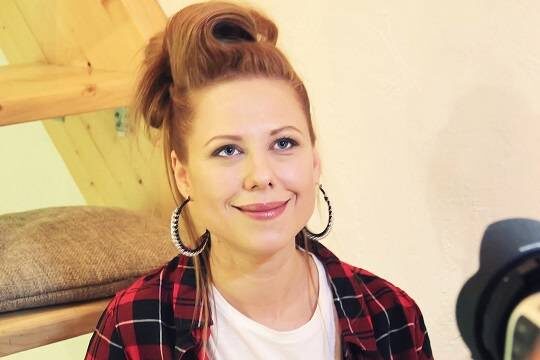    Певица Юта посетила Единый пункт отбора на военную службу по контракту в Москве