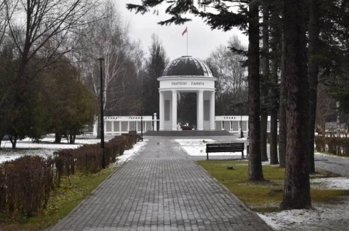    В Твери отреставрировали Пантеон Памяти и памятный знак «Рубеж»