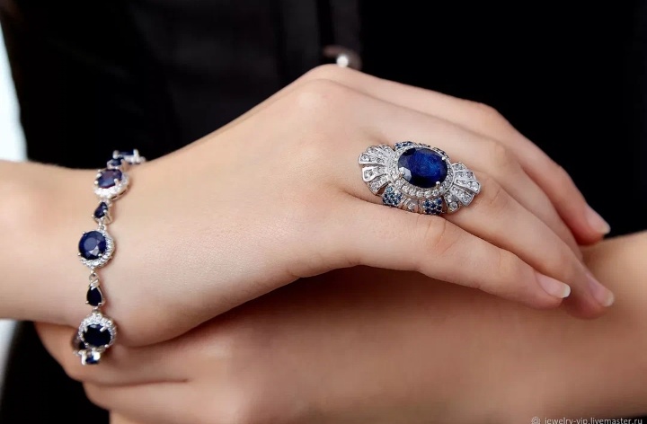 Украшения с сапфирами. Здесь и далее изображения от Яндекс. Картинки.