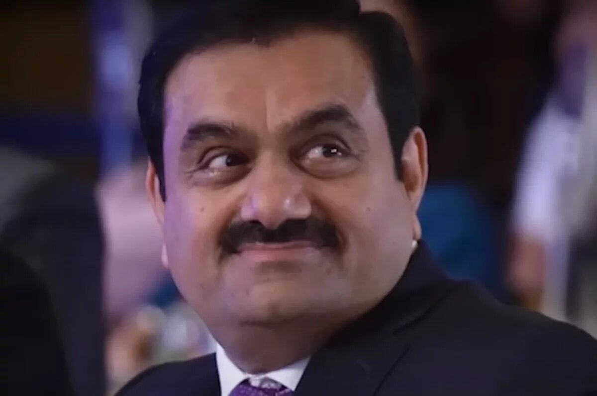    Суд США выдал ордер на арест индийского миллиардера Адани