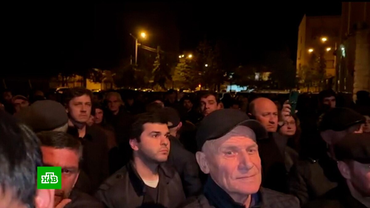    В Абхазии проходят переговоры власти и оппозиции